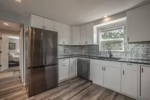 739 W Rolling Hills Dr, Eagle Point, OR 97524 - Photo 13