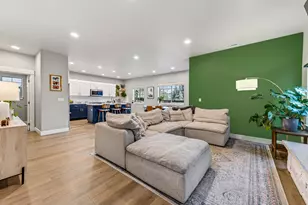 21400 NE Evelyn Pl, Bend, OR 97701 - Photo 7