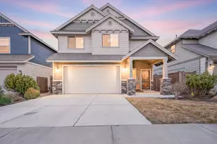 21400 NE Evelyn Pl, Bend, OR 97701 - Photo 1