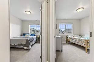 21400 NE Evelyn Pl, Bend, OR 97701 - Photo 21