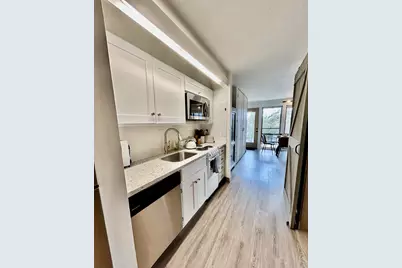 18575 SW Century Drive SW # 812, Bend, OR 97702 - Photo 3