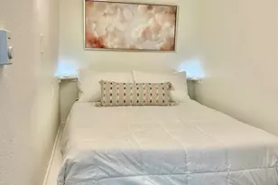 18575 SW Century Dr SW, Bend, OR 97702 - Photo 9