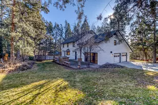 1562 NW Vicksburg Ave, Bend, OR 97703 - Photo 1