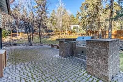 1562 NW Vicksburg Avenue, Bend, OR 97703 - Photo 19