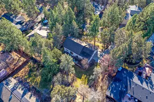 1562 NW Vicksburg Ave, Bend, OR 97703 - Photo 35