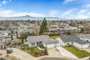 1258 Joshua Ct, Central Point, OR 97502 - Photo 43