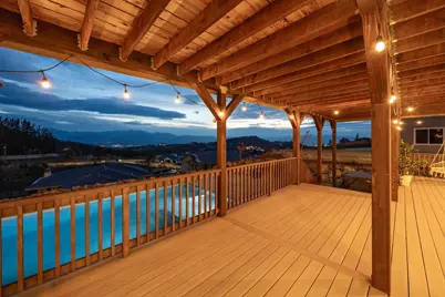 5623 Autumn Park Drive, Medford, OR 97504 - Photo 3