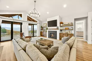 5623 Autumn Park Dr, Medford, OR 97504 - Photo 7