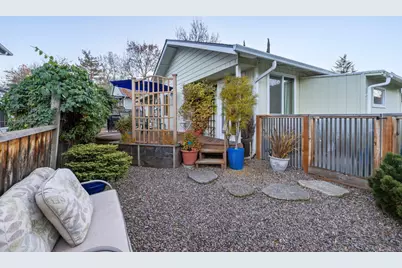 674 Berry Lane, Ashland, OR 97520 - Photo 31