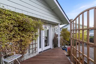 674 Berry Ln, Ashland, OR 97520 - Photo 29