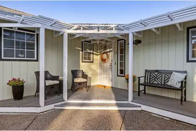 674 Berry Lane, Ashland, OR 97520 - Photo 3