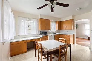 806 SE Grandview Ave, Grants Pass, OR 97527 - Photo 9