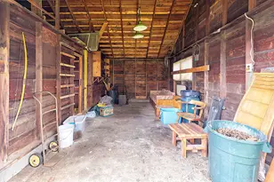 806 SE Grandview Ave, Grants Pass, OR 97527 - Photo 37