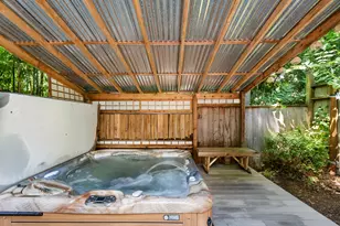 8957 SW Terwilliger Blvd, Portland, OR 97219 - Photo 39