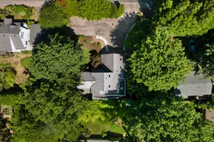 8957 SW Terwilliger Blvd, Portland, OR 97219 - Photo 41