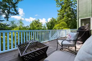 8957 SW Terwilliger Blvd, Portland, OR 97219 - Photo 33