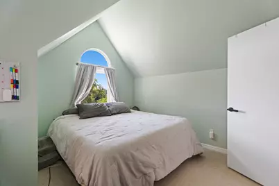 8957 SW Terwilliger Boulevard, Portland, OR 97219 - Photo 21