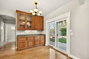 4553 Wolf Run Dr, Medford, OR 97504 - Photo 11