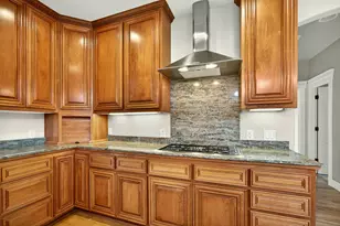 4553 Wolf Run Dr, Medford, OR 97504 - Photo 13