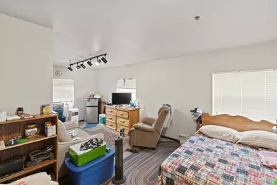 615 SW Evergreen Avenue, Redmond, OR 97756 - Photo 29