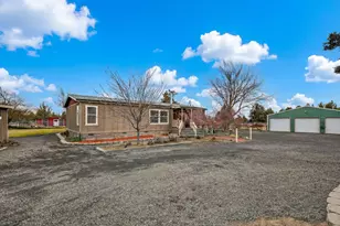 5404 SW Badger Rd, Terrebonne, OR 97760 - Photo 9