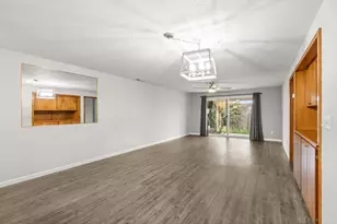 992 Glengrove Ave, Central Point, OR 97502 - Photo 5