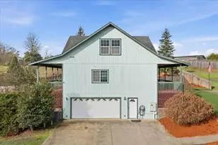 176 Nehalem Loop, Roseburg, OR 97471 - Photo 35