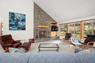 19895 Porcupine Dr, Bend, OR 97702 - Photo 5