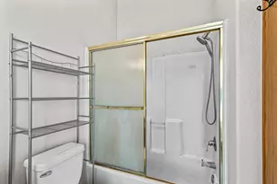 1224 N Modoc Ave, Medford, OR 97504 - Photo 23