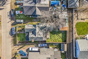 1113 W 11th St, Medford, OR 97501 - Photo 33