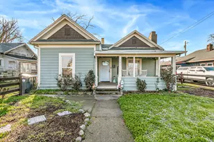 1113 W 11th St, Medford, OR 97501 - Photo 1