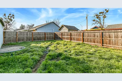 1113 W 11th Street, Medford, OR 97501 - Photo 31