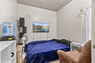 1113 W 11th St, Medford, OR 97501 - Photo 17