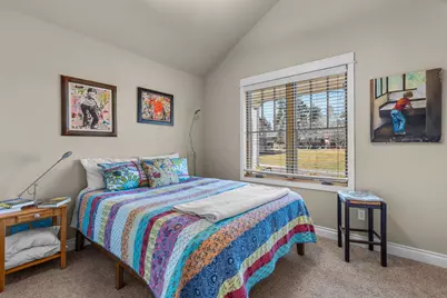 329 S Jefferson Way, Sisters, OR 97759 - Photo 15