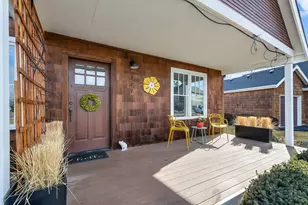 329 S Jefferson Way, Sisters, OR 97759 - Photo 3