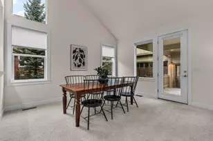 61465 Cultus Lake Ct, Bend, OR 97702 - Photo 11