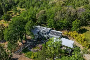 2583 E Evans Creek Rd, Rogue River, OR 97537 - Photo 7