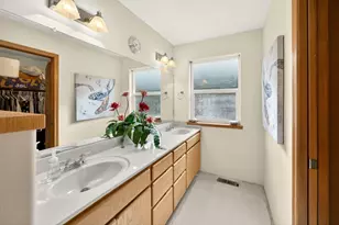 1087 Oak Knoll Dr, Ashland, OR 97520 - Photo 21