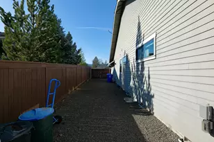 209 White Oak Way, Shady Cove, OR 97539 - Photo 43