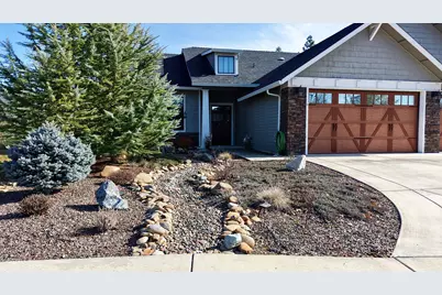 209 White Oak Way, Shady Cove, OR 97539 - Photo 3