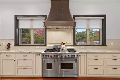 288 Island Pointe Drive, Medford, OR 97504 - Photo 23