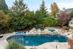 288 Island Pointe Dr, Medford, OR 97504 - Photo 65