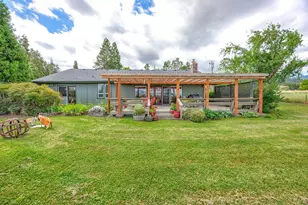 941 Beeson Ln, Talent, OR 97540 - Photo 5