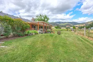 941 Beeson Ln, Talent, OR 97540 - Photo 57