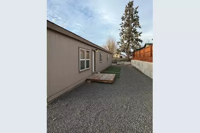 172 SW I Street, Madras, OR 97741 - Photo 23