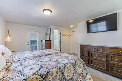 2113 SW 35th Place, Redmond, OR 97756 - Photo 11