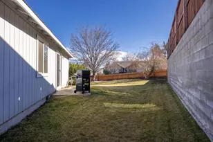 2113 SW 35th Pl, Redmond, OR 97756 - Photo 21