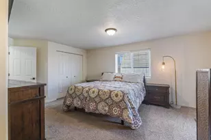 2113 SW 35th Pl, Redmond, OR 97756 - Photo 13