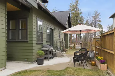 1025 E Horse Back Trail, Sisters, OR 97759 - Photo 23