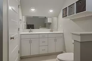 1025 E Horse Back Trail, Sisters, OR 97759 - Photo 19